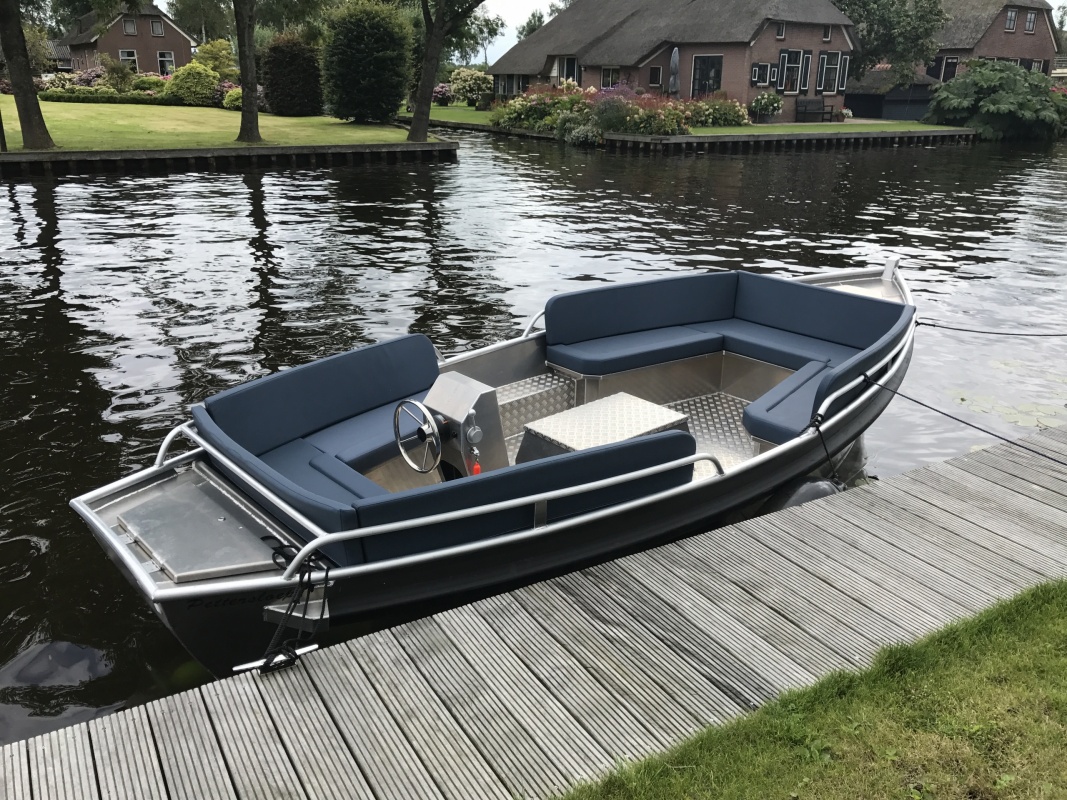 Rent a sloop Giethoorn Boat Rental Tours